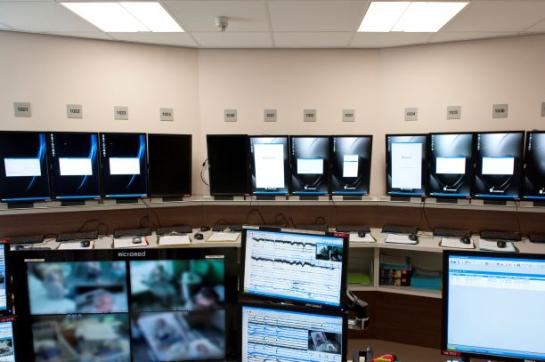 Monitoringzaal in het Centrum voor neurofysiologische monitoring