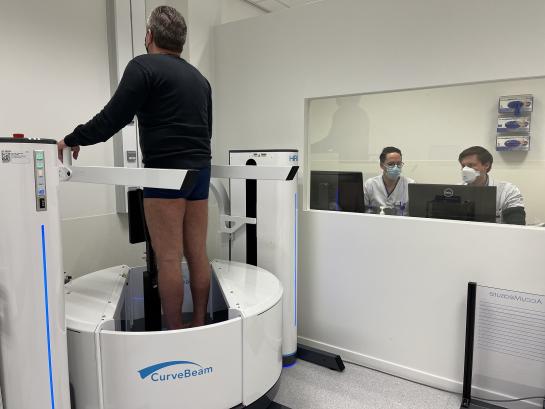 Man in nieuwe scanner HiRise