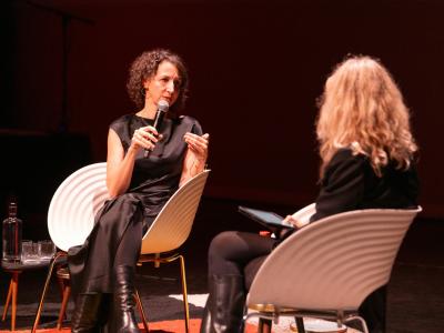Interview met prof. dr. Eva Van Braeckel tijdens een 'Denk Zorg'-avond