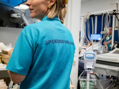 medewerker op de Spoedgevallendienst